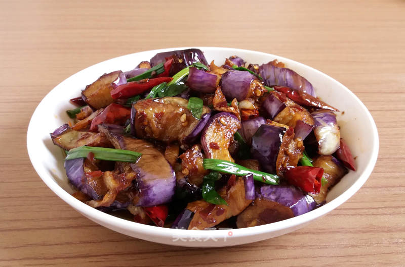 Order Hongshao Eggplant  food online from Ichiban Golden Dragon store, South Bend on bringmethat.com
