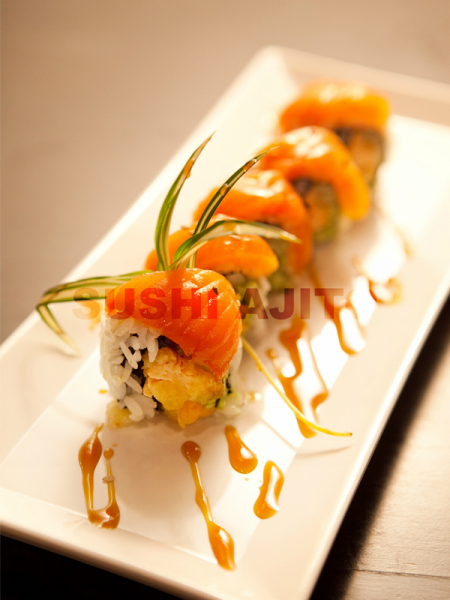 Order Salmon and Salmon Roll food online from Sushi Ajito store, Los Angeles on bringmethat.com