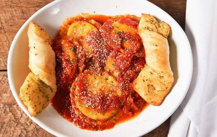 Order Cheese Ravioli food online from Zeppe's Pizzeria-Highland Hts store, Cleveland on bringmethat.com