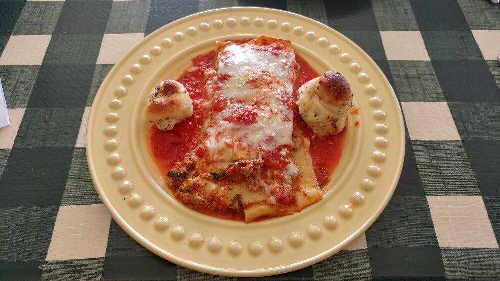 Order Homemade Lasagna - Pasta food online from Johnnie's NY Pizza store, Venice on bringmethat.com