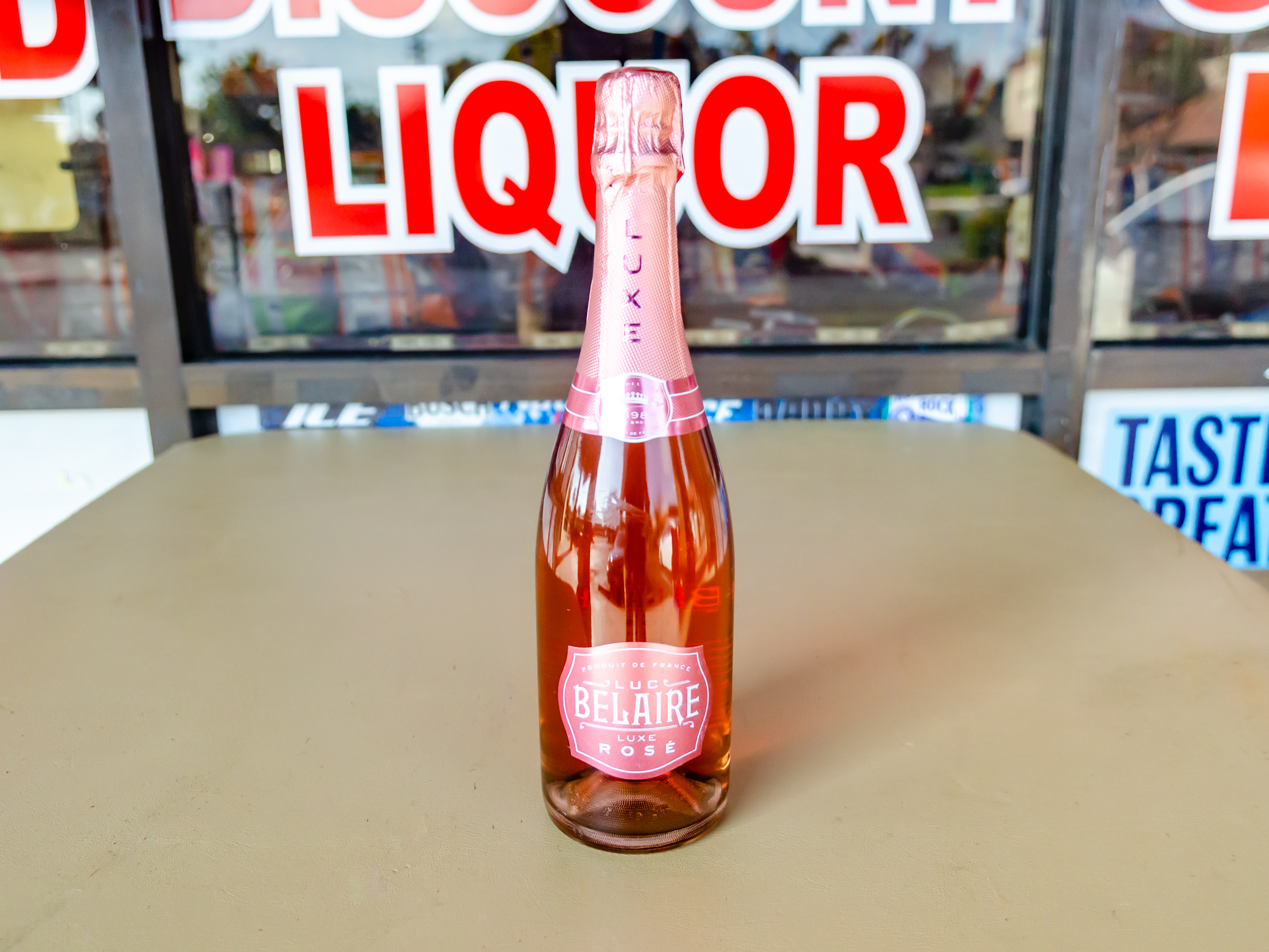 Order 750 ml Luc Belaire Luxe Rose Sparkling Wine food online from Milano Liquor store, Oceanside on bringmethat.com