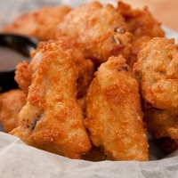 Order Chicken Wings food online from Prime Roast Beef & Pizza store, Danvers on bringmethat.com