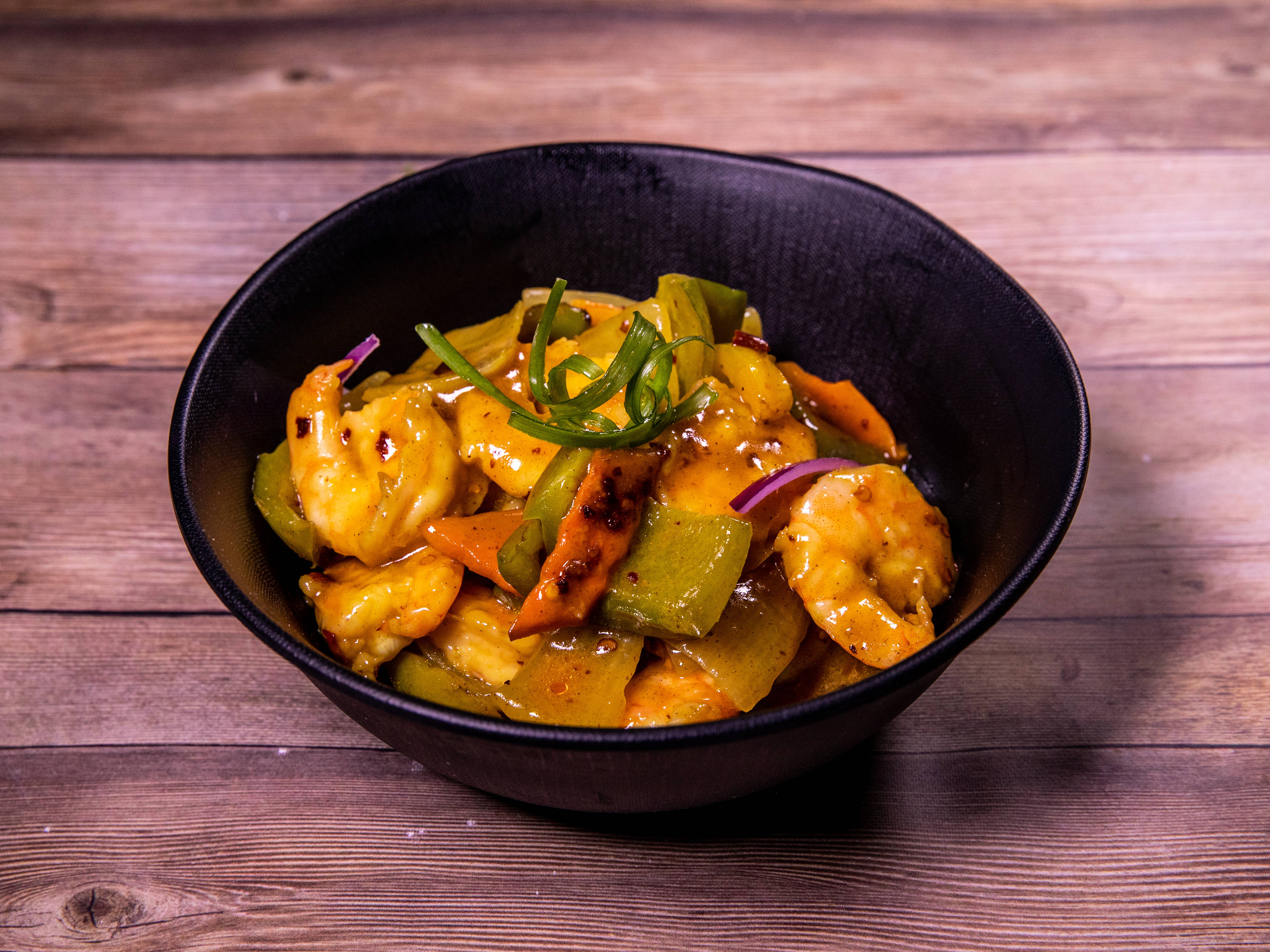 Order Shrimp with Curried Sauce food online from Golden Jade Chinese store, Spring on bringmethat.com