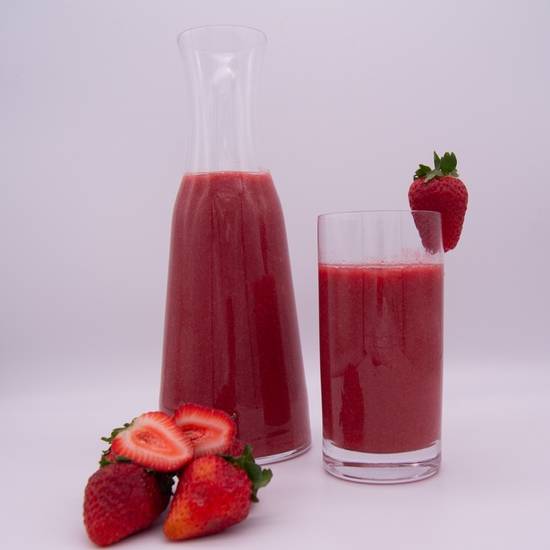 Order D2 - Strawberry Juice food online from Sufra Mediterranean Food store, Boston on bringmethat.com