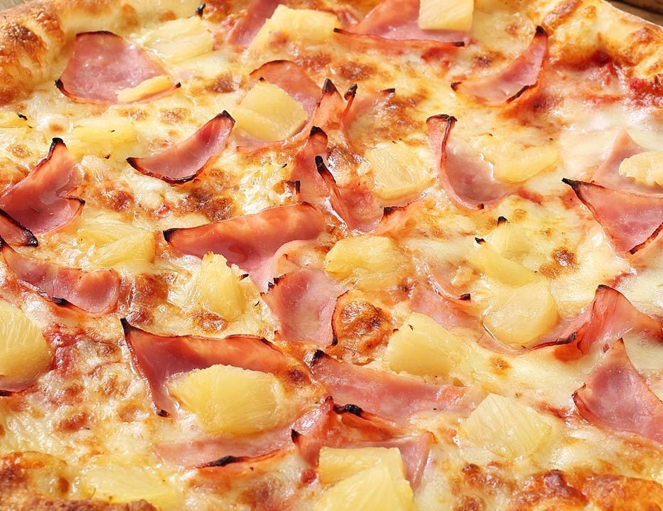 Order Round Hawaiian Pizza - Large 18'' (8 Slices) food online from New Pizza On The Block store, West New York on bringmethat.com