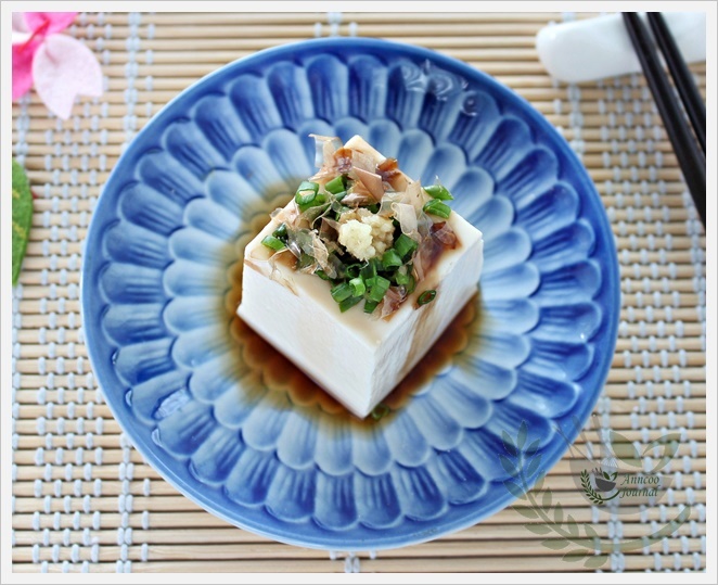 Order Cold Tofu with Ponzu food online from Arata Sushi & Bowl store, Las Vegas on bringmethat.com