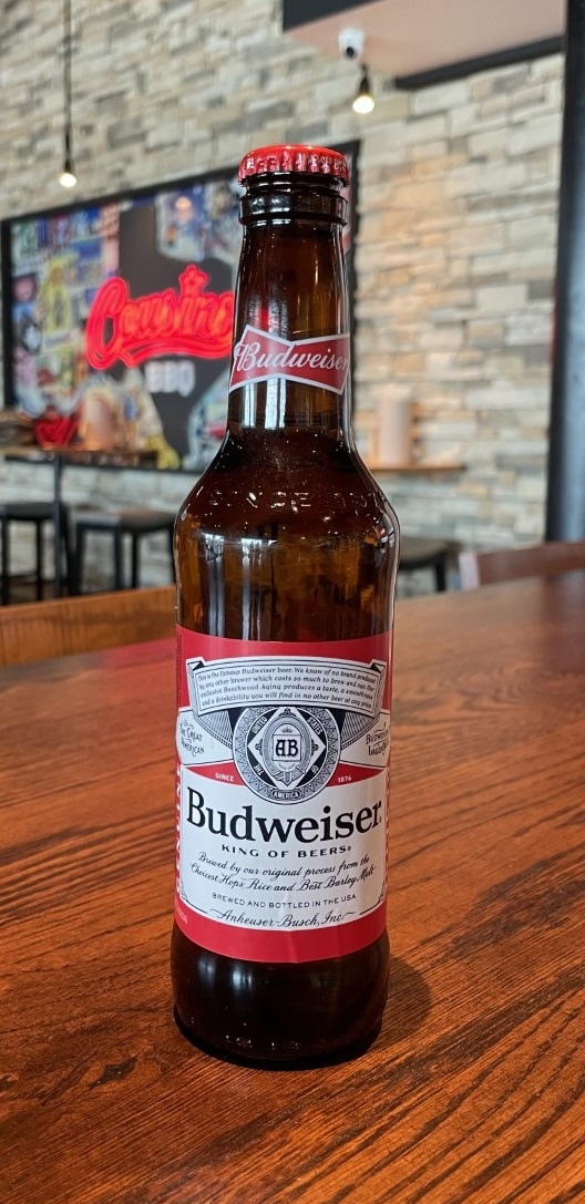 Order Budweiser, 12oz bottle beer (5.0% ABV) food online from Cousin Barbq store, Crowley on bringmethat.com