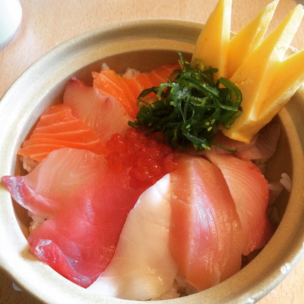 Order Chirashi food online from Sqwers sushi store, San Francisco on bringmethat.com
