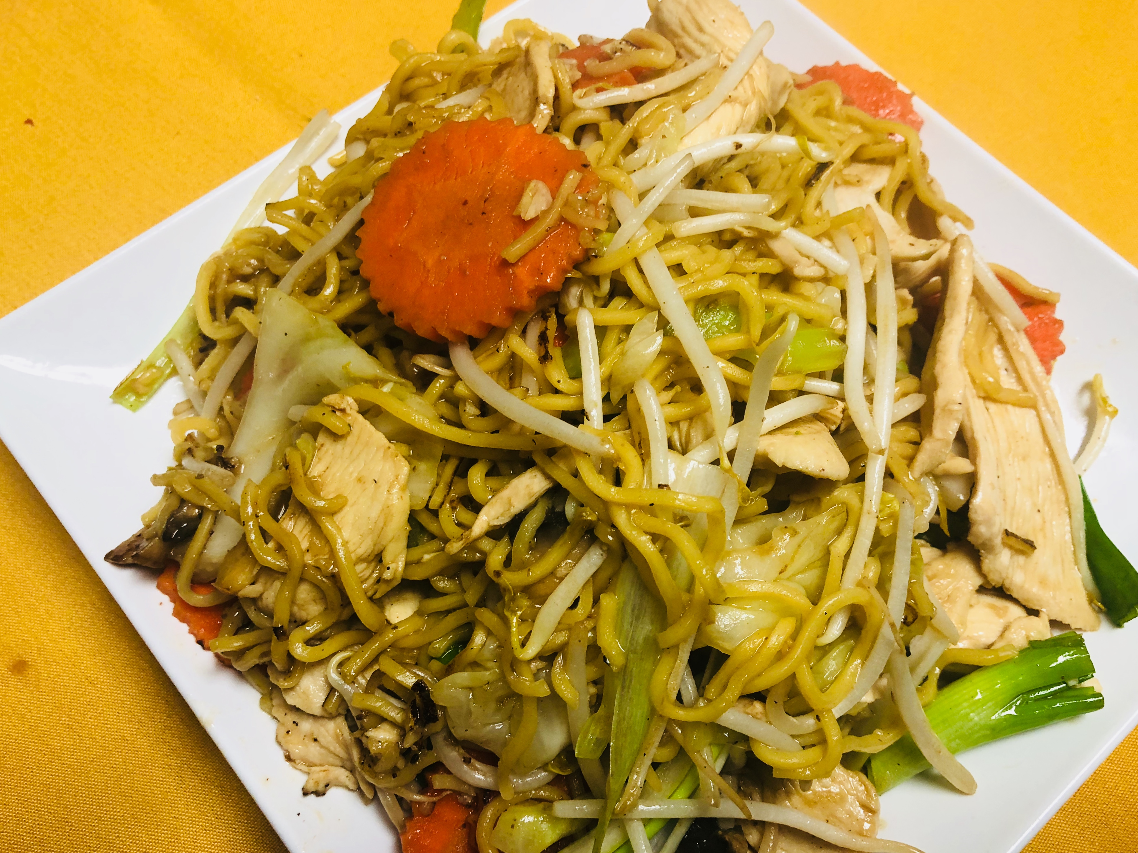 Order Chow Mein food online from Angel Thai Cuisine store, Glendale on bringmethat.com