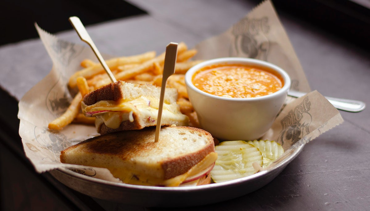Order Madtown Grilled Cheese {VT} food online from Hopcat store, East Lansing on bringmethat.com