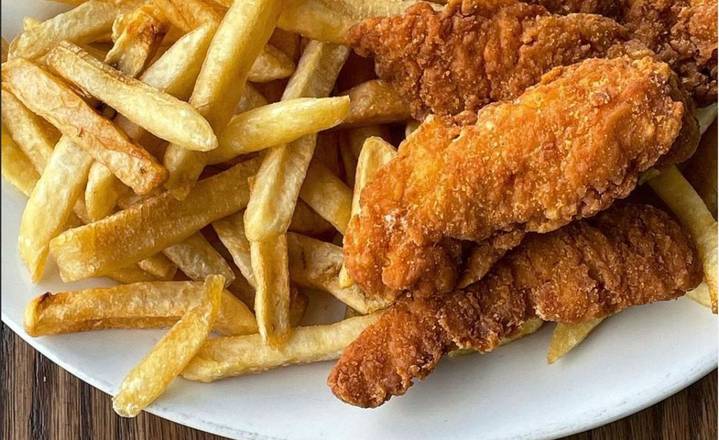 Order Chicken Fingers & Fries food online from Sergio store, Riverhead on bringmethat.com
