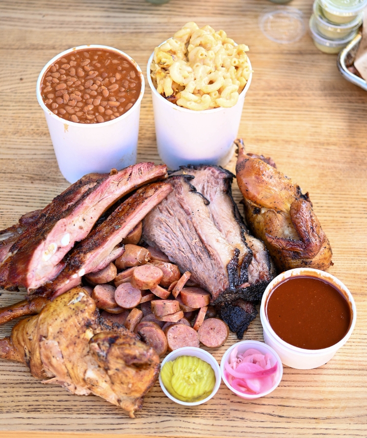 Order Backyard Cookout (Feeds 4-6) food online from Blu's Barbeque & Bbq Catering store, Dallas on bringmethat.com