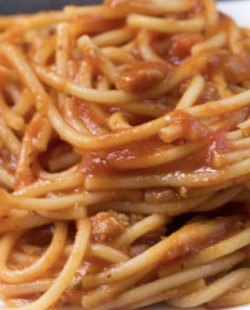 Order Spaghetti food online from Sharks Fish & Chicken store, Gary on bringmethat.com