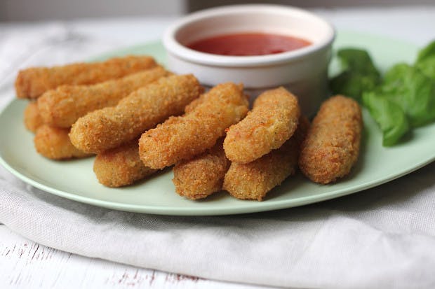 Order Mozzy Stix - 4 Pieces food online from Top Class Pizza store, Fullerton on bringmethat.com
