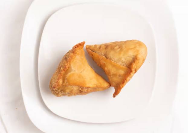 Order Vegetable Samosa food online from Bombay Curry And Grill store, Niles on bringmethat.com