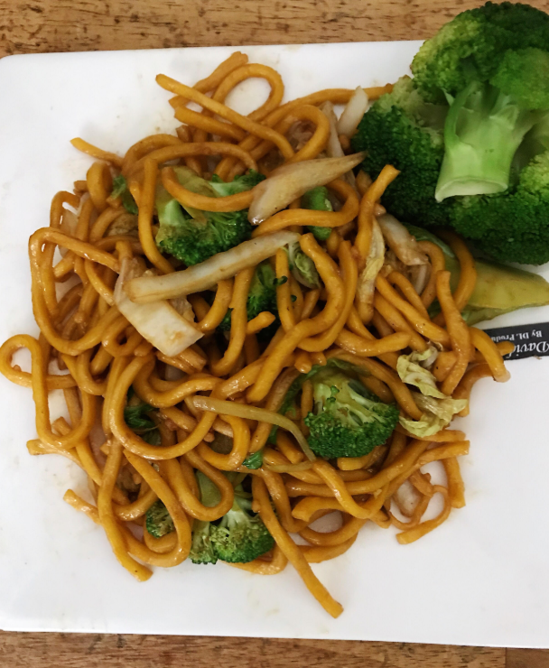 Order 7. Vegetable Lo Mein Combo Plate food online from Faith Chinese Food store, Brooklyn on bringmethat.com
