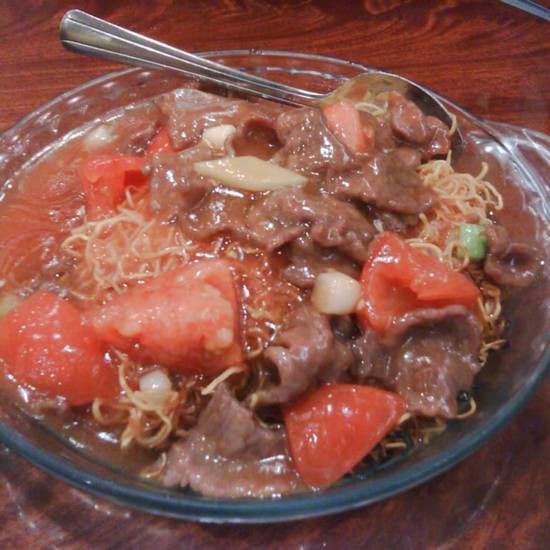 Order Tomato Beef Chow Mein / 蕃茄牛肉炒麵 food online from Sam Woo Barbeque store, Alhambra on bringmethat.com