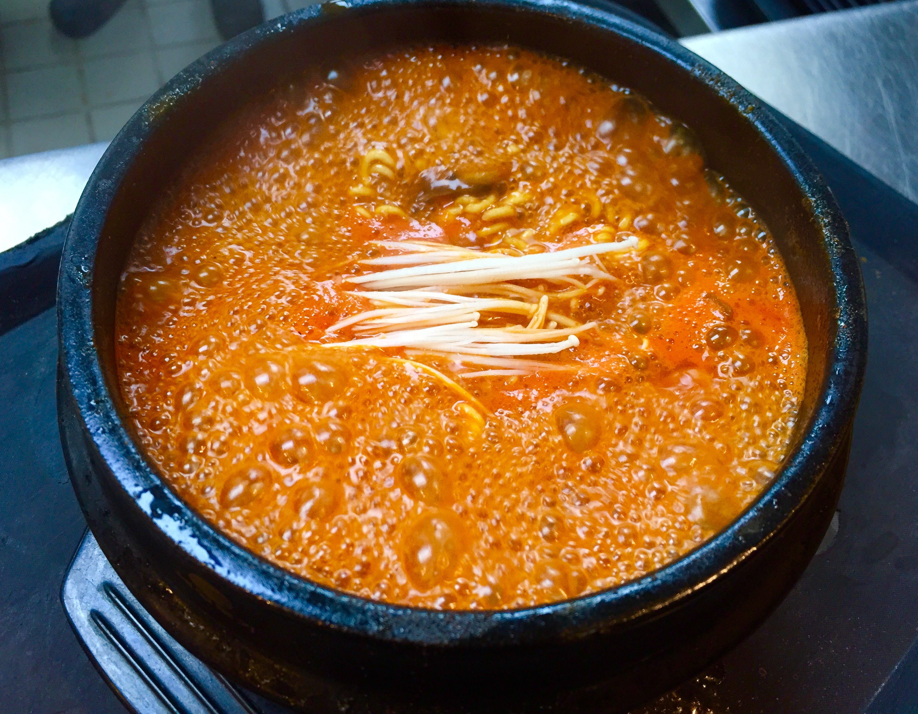 Order N3. Jang Guem Ramen in Hot Stone Pot food online from Jang Guem Tofu & Bbq store, Sugar Land on bringmethat.com