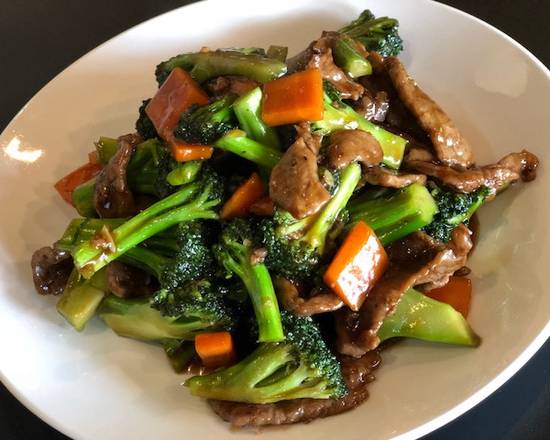 Order Beef with Broccoli food online from East China store, Aurora on bringmethat.com