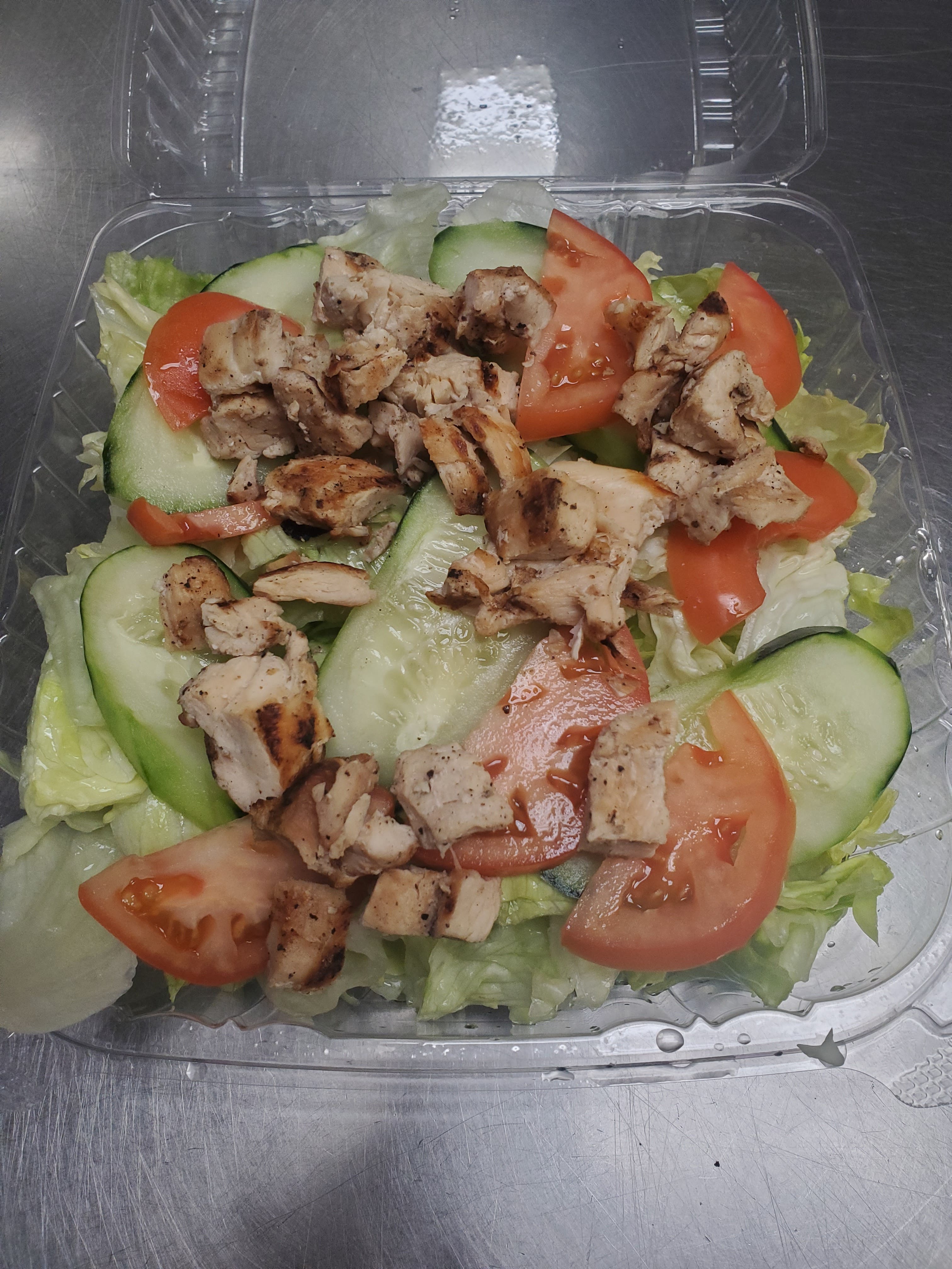 Order Chicken Breast Salad - Salad food online from Pizza Cucina store, Oswego on bringmethat.com