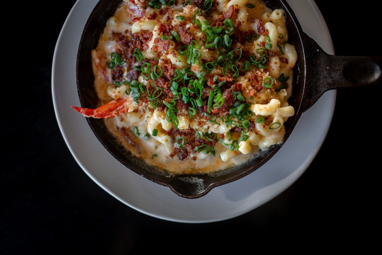 Order Lobster Mac and Cheese food online from Smokin Fins store, Chandler on bringmethat.com