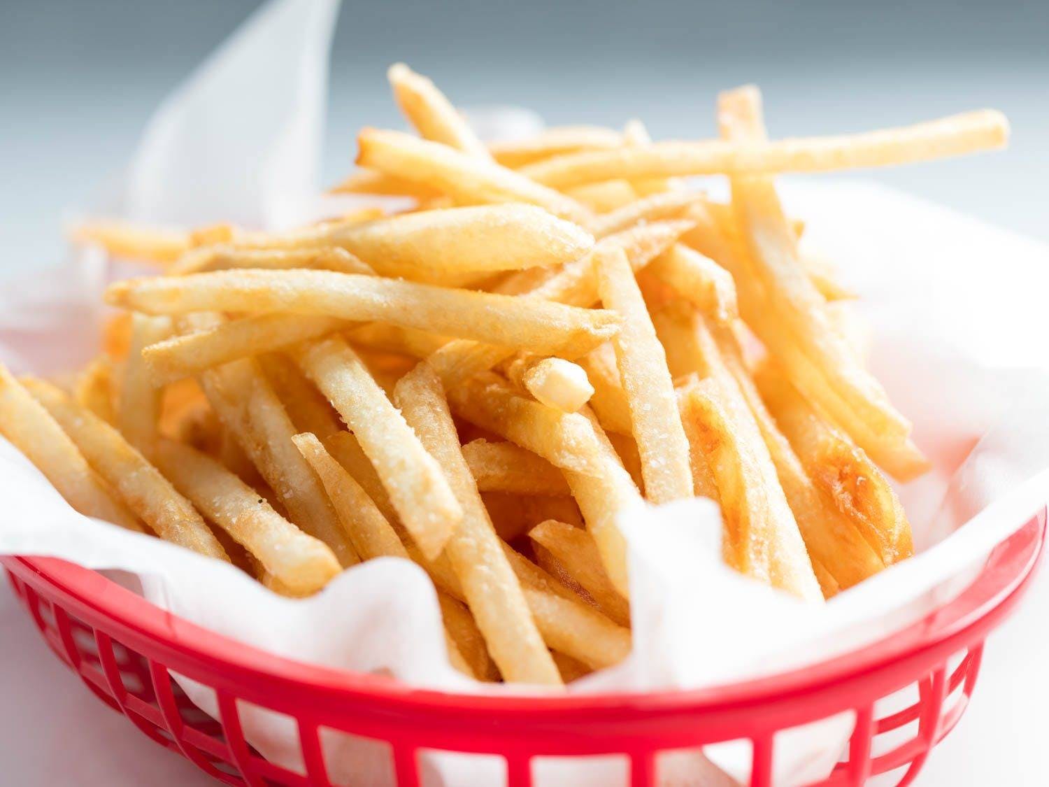 Order French Fries - Appetizer food online from Pizzeria Ora Chicago store, Chicago on bringmethat.com