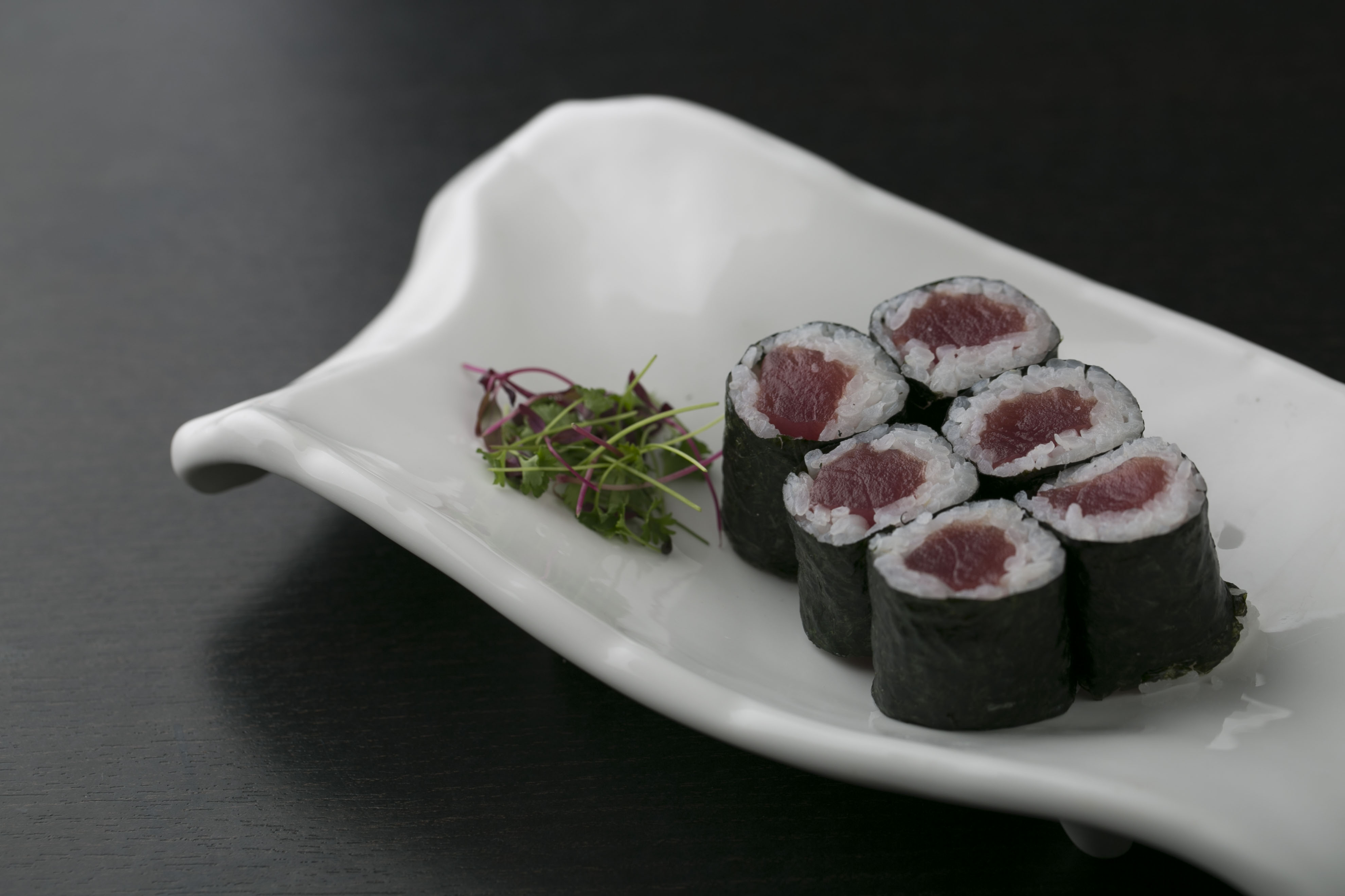 Order E1. Tuna Roll food online from Icho Izakaya Fusion Cuisine store, Temple City on bringmethat.com
