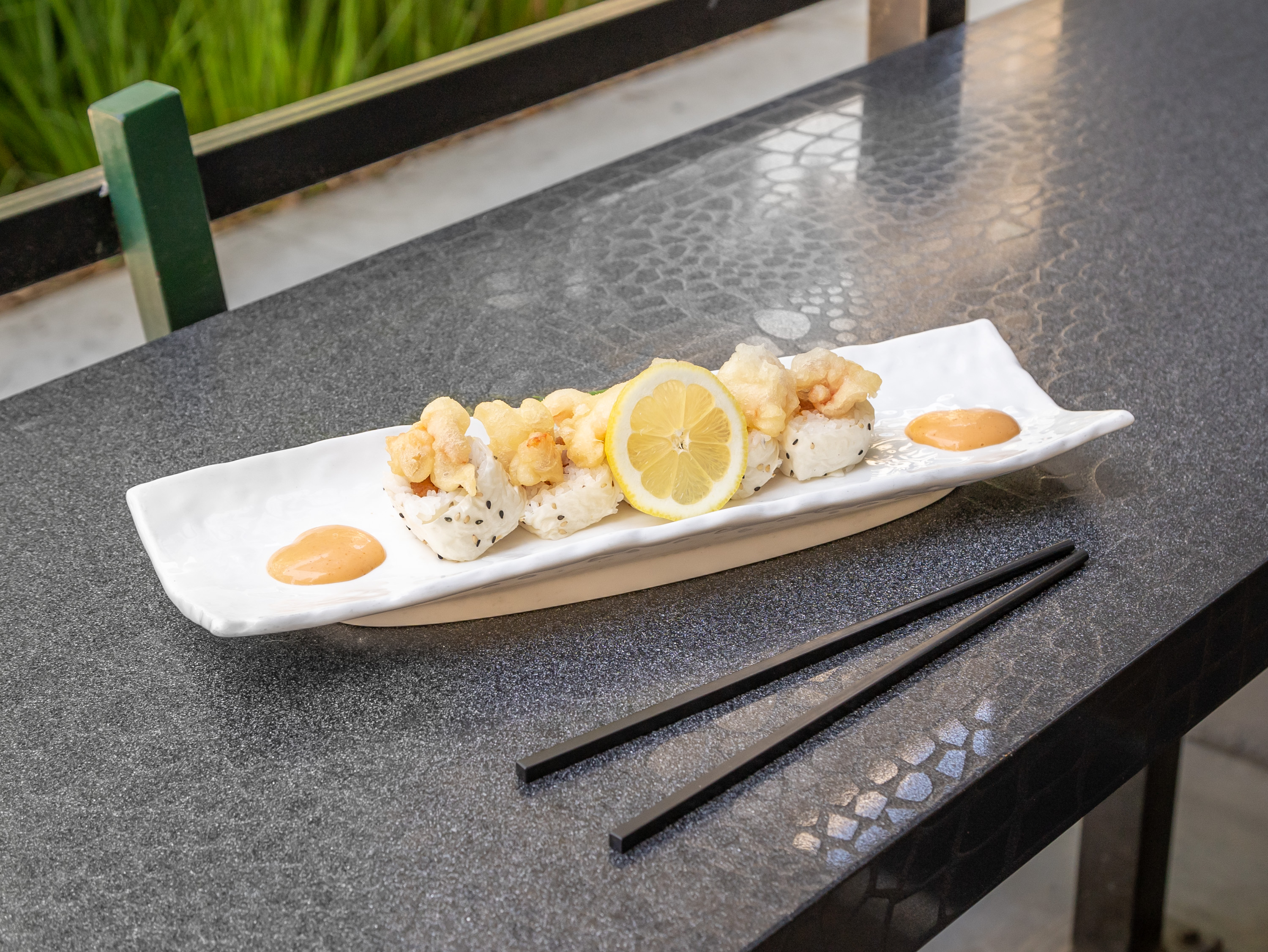 Order Creamy Shrimp Tempura Roll food online from Arashi Sushi store, Los Angeles on bringmethat.com