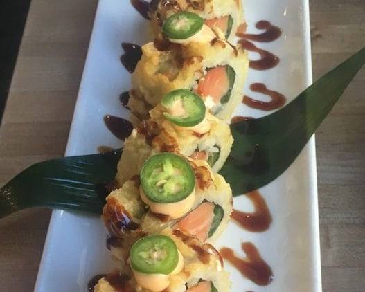 Order Smokey Sunset Roll food online from Wokcano store, Los Angeles on bringmethat.com
