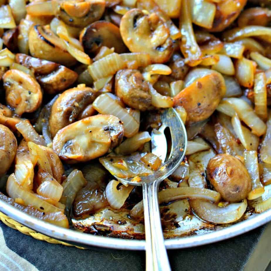 Order Grilled Mushrooms & Onions food online from Parkway Grill store, Wichita Falls on bringmethat.com