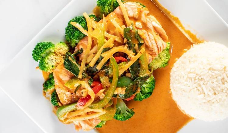 Order Salmon Red Curry food online from Zato Thai Cuisine & Sushi Bar store, Dallas on bringmethat.com
