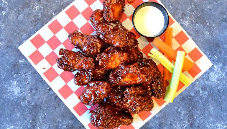 Order Bone-In Wings - Small food online from Nashville Hot Chicken Shack store, Tualatin on bringmethat.com
