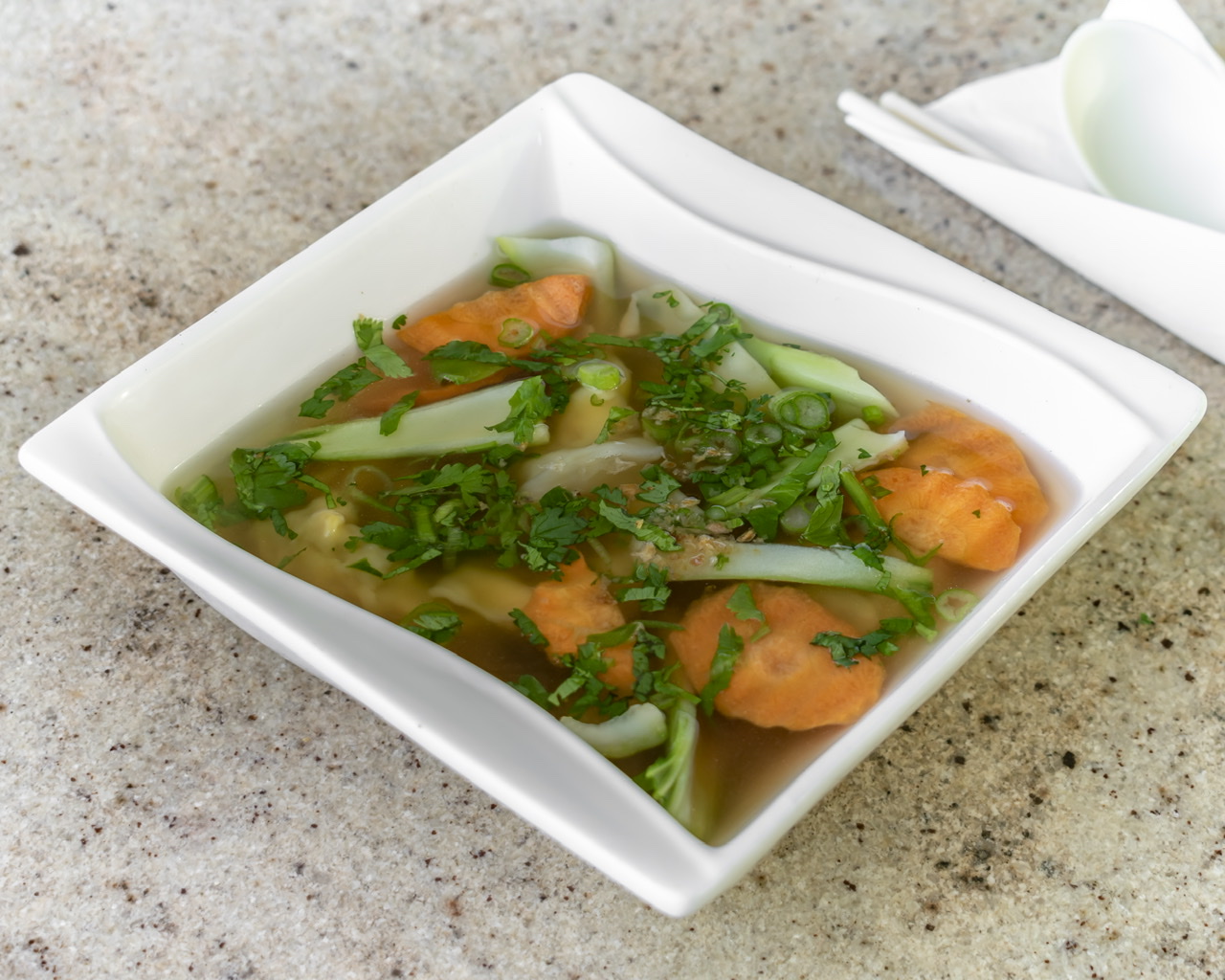 Order 6 Pieces Wonton Soup food online from Saigon Cafe store, Millburn on bringmethat.com