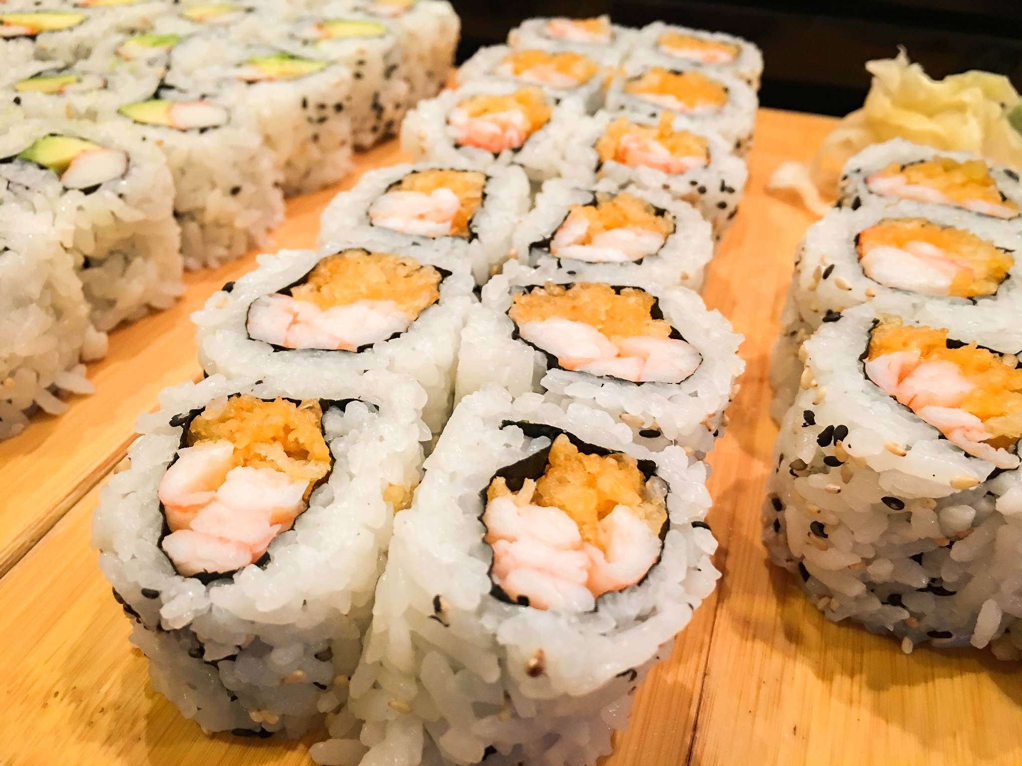 Order Manhattan Roll food online from Tono Sushi store, Washington on bringmethat.com