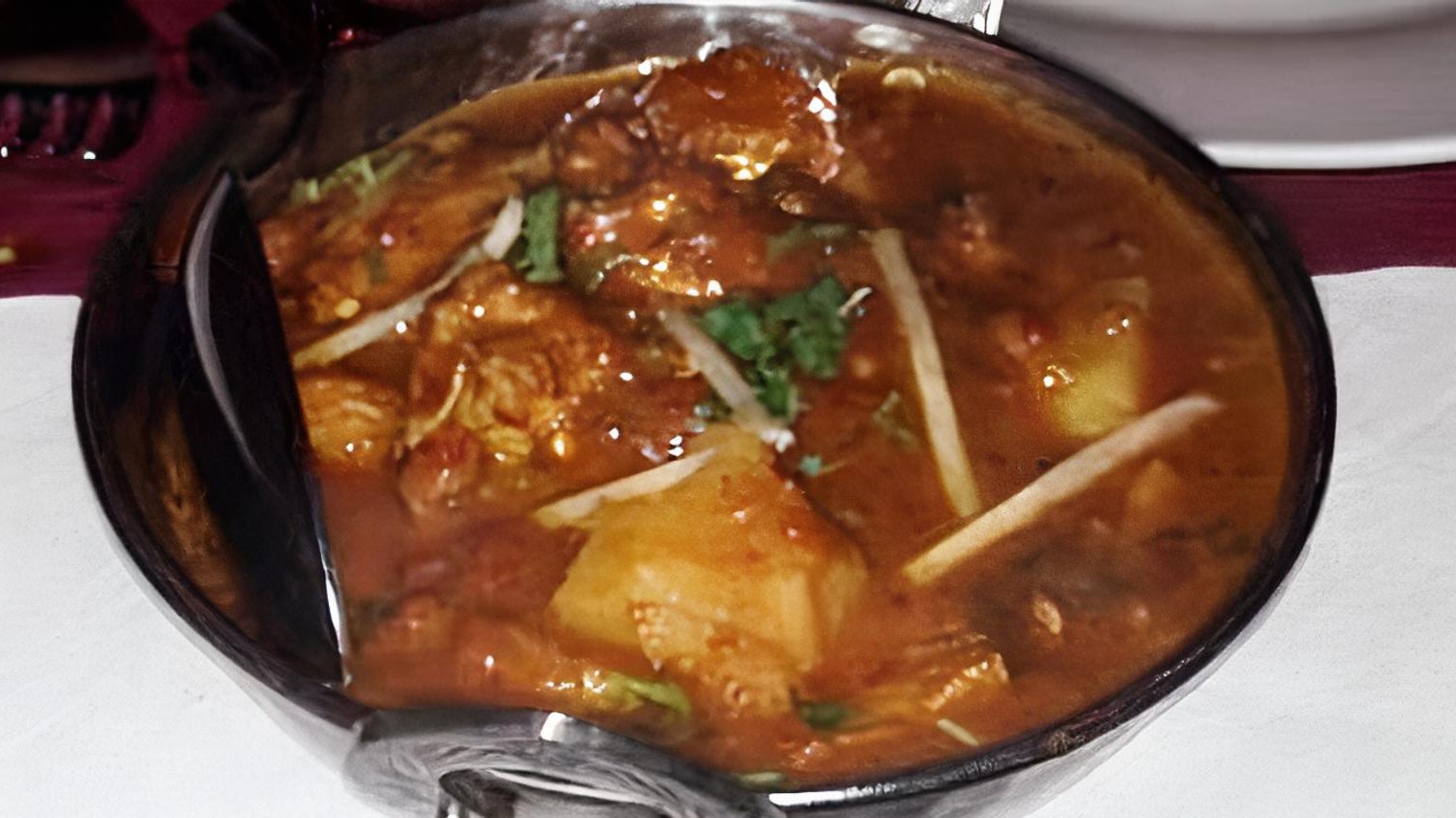 Order Chicken Vindaloo food online from Taste of Taj store, Perry Hall on bringmethat.com