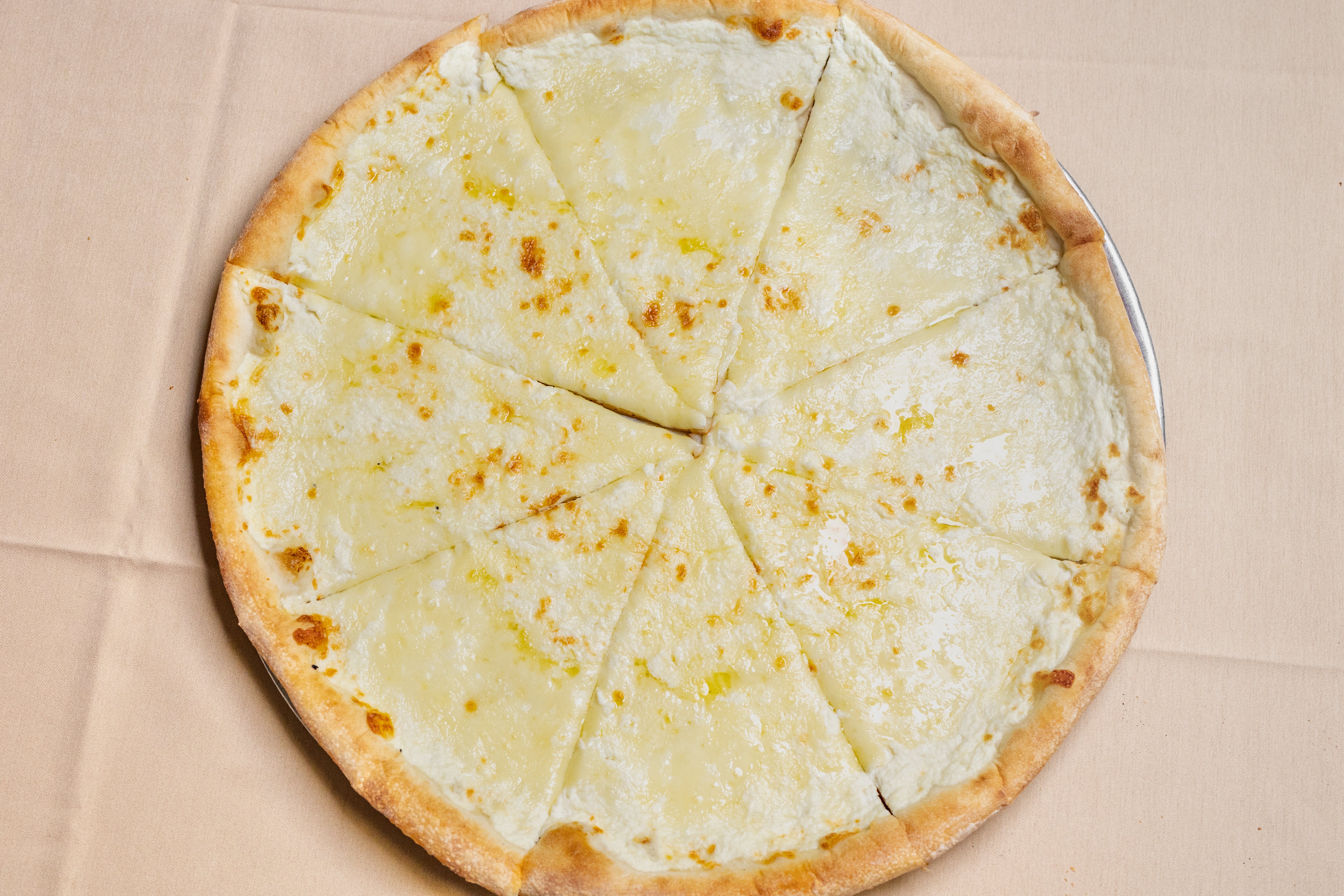 Order White Pizza - Pizza food online from La Margherita Pizzeria store, Medford on bringmethat.com