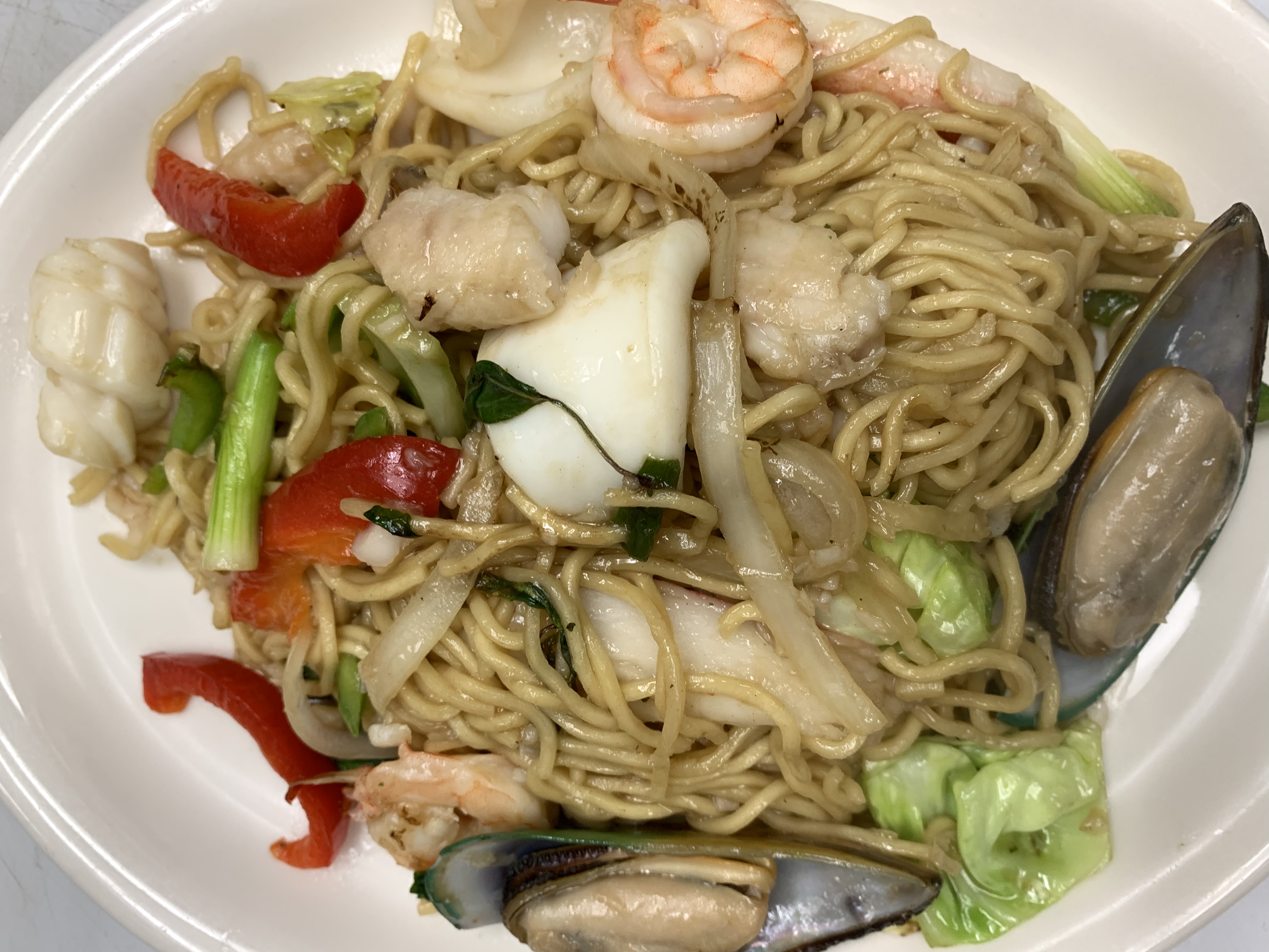 Order Yakisoba Seafood Pad Kee Mow food online from Cajun Seafood House store, Los Angeles on bringmethat.com