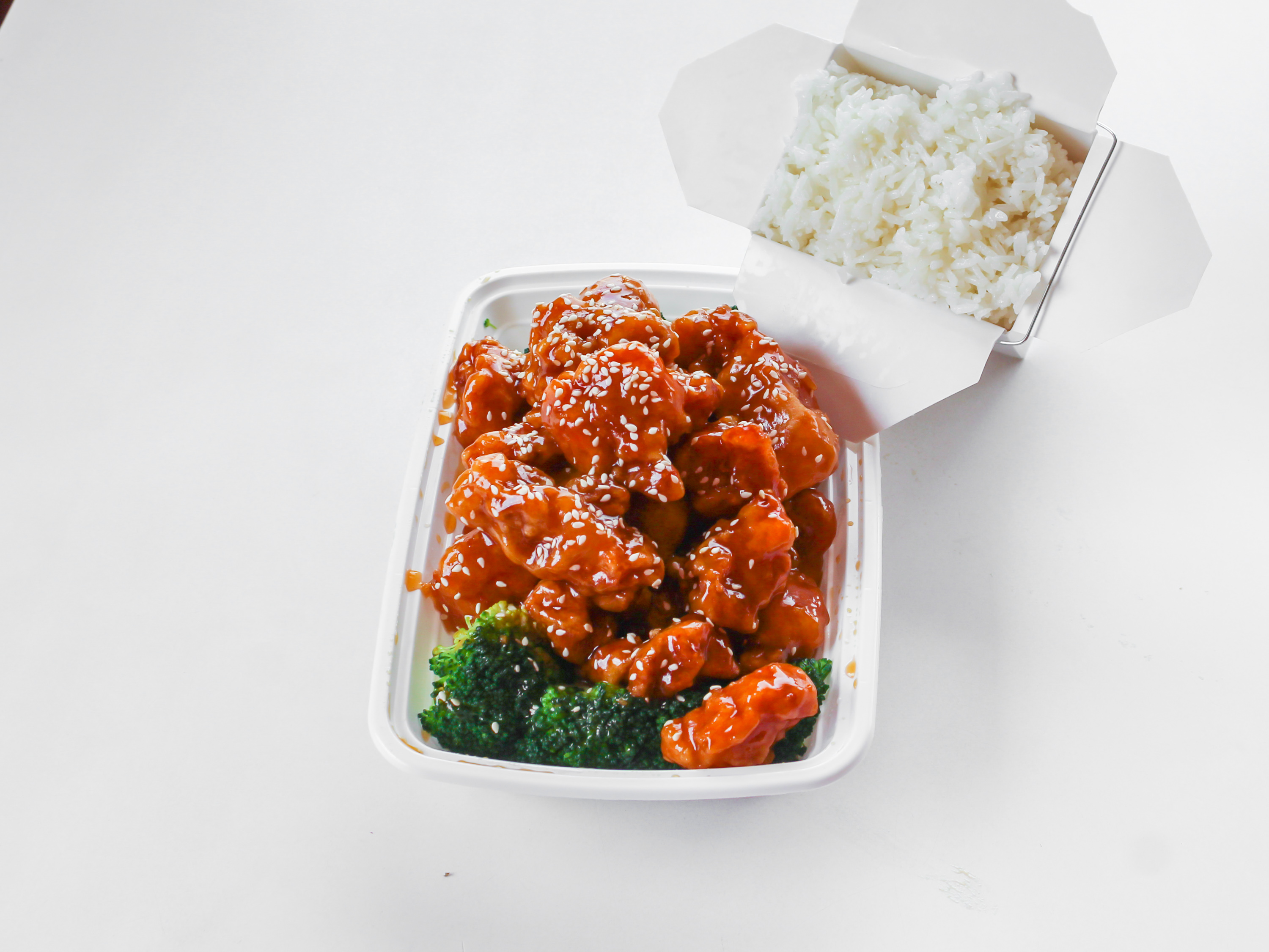Order 62A. Sesame Chicken food online from Yummy Garden store, Rochester on bringmethat.com