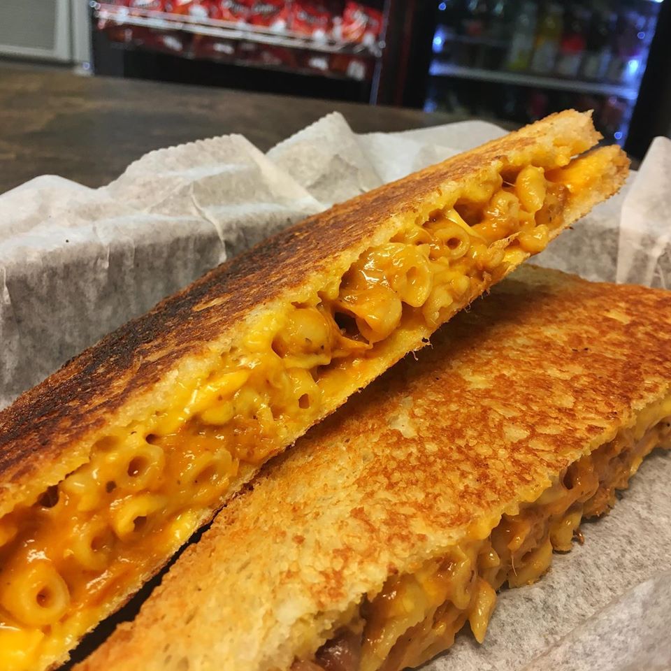 Order 19. Cheesey Mac and Rib Sandwich food online from Melt Factory Grilled Cheese store, Morristown on bringmethat.com
