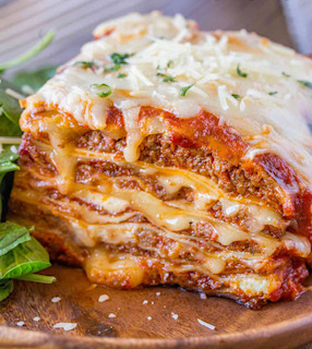 Order Lasagna di Carne food online from Il brigante restaurant store, New York on bringmethat.com