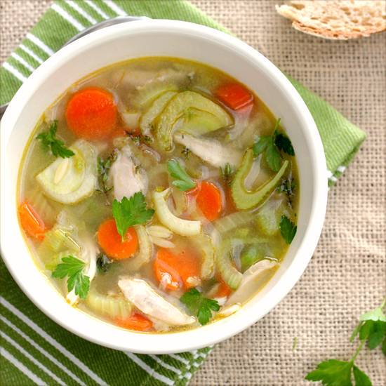 Order Chicken with Veggies Soup food online from Hong KONG Express store, Artesia on bringmethat.com