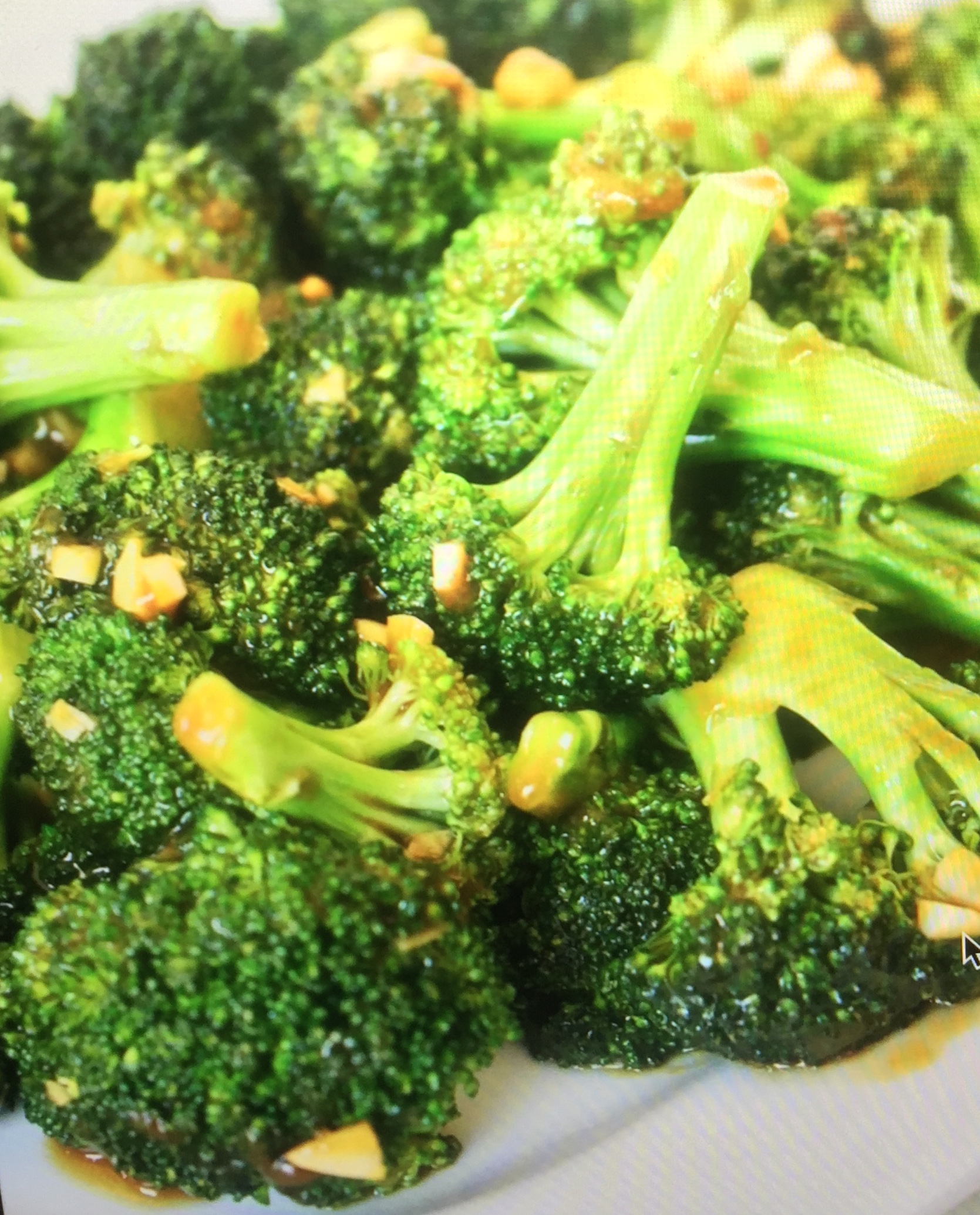 Order Sauteed Broccoli with Garlicm 蒜西兰 food online from New Emmy's Restaurant store, San Francisco on bringmethat.com