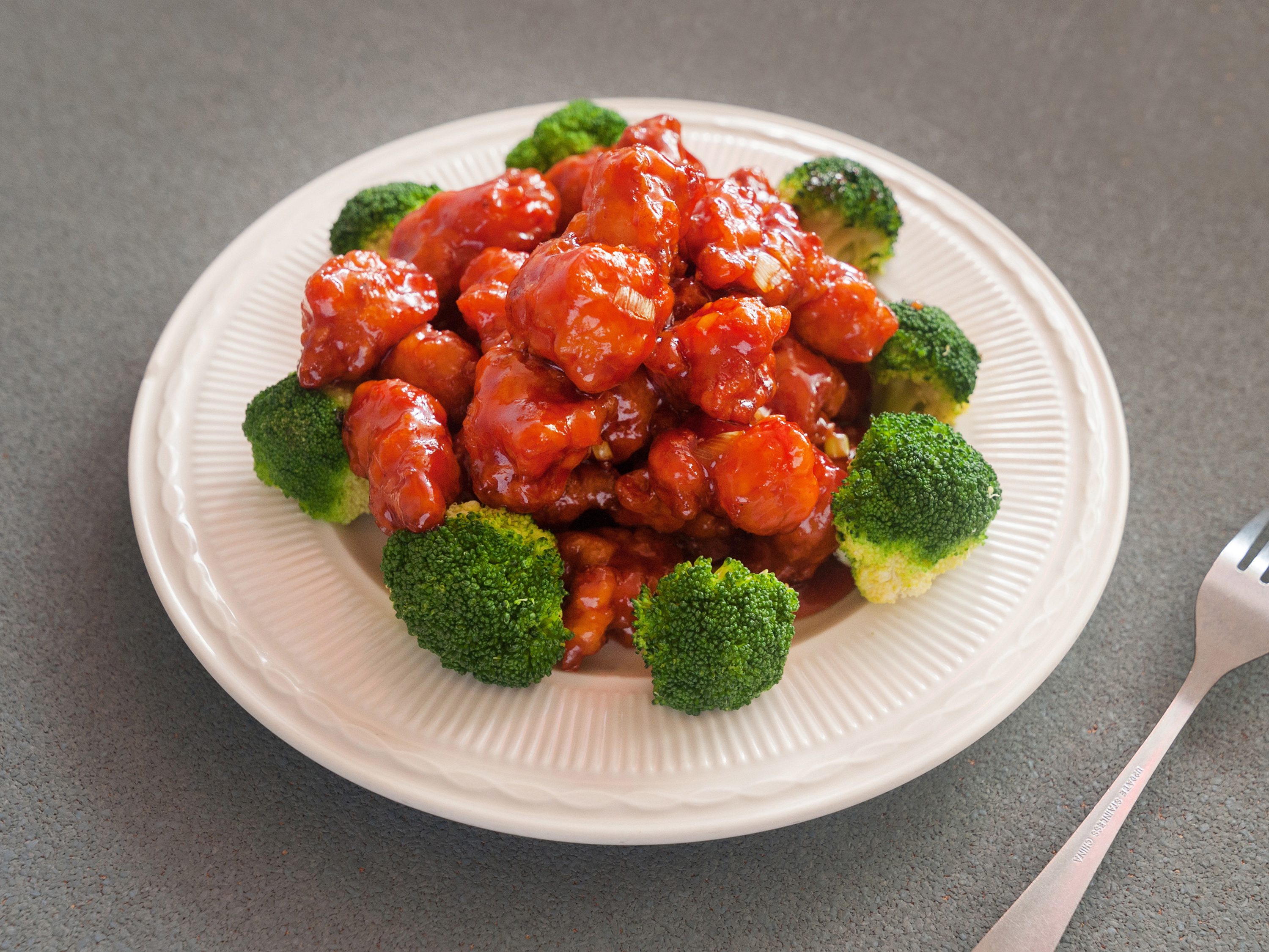 Order S9. General Tso's Chicken food online from Great China store, Winston Salem on bringmethat.com