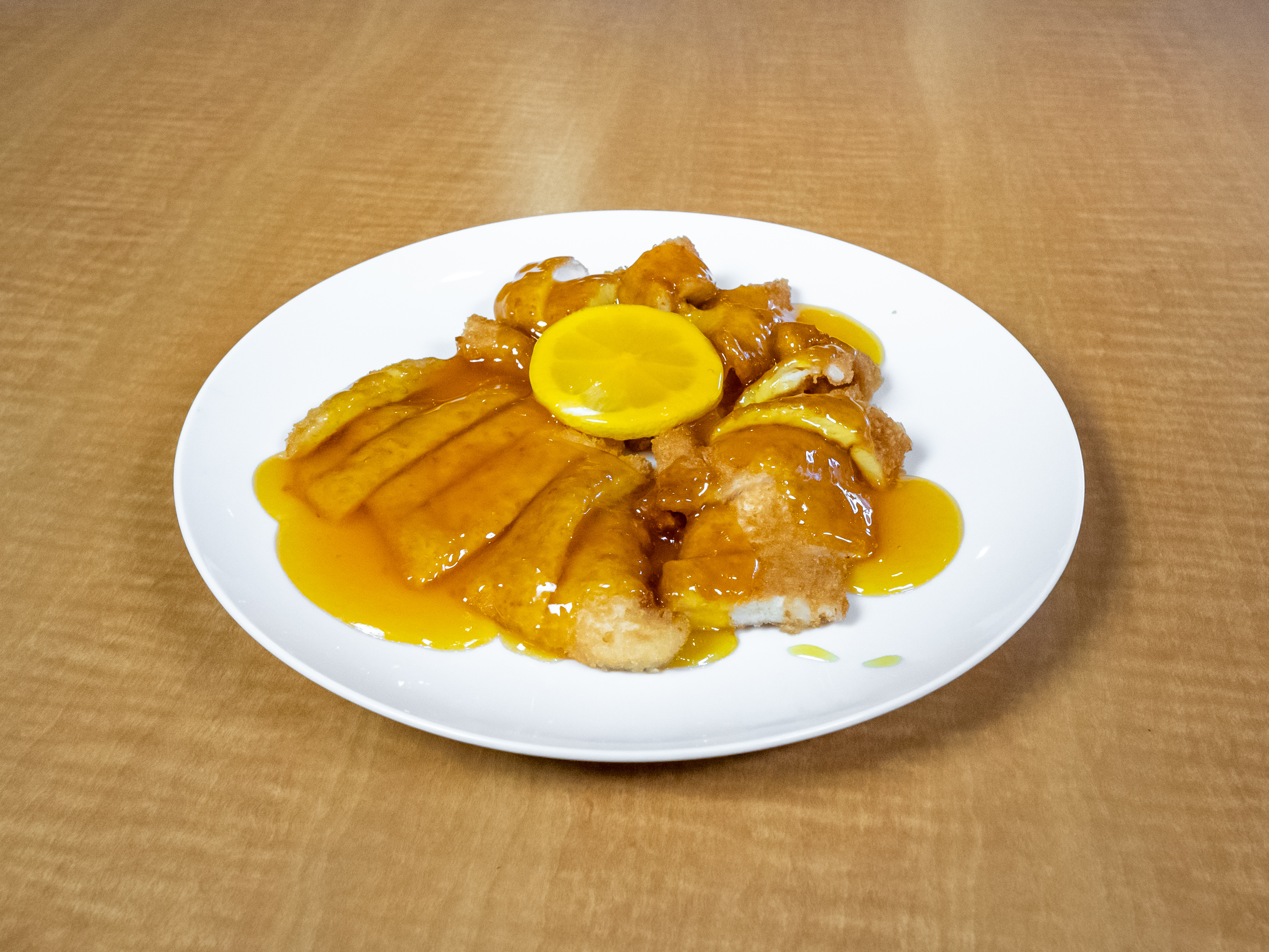 Order Lemon Chicken food online from Szechuan Cuisine store, Glendale on bringmethat.com