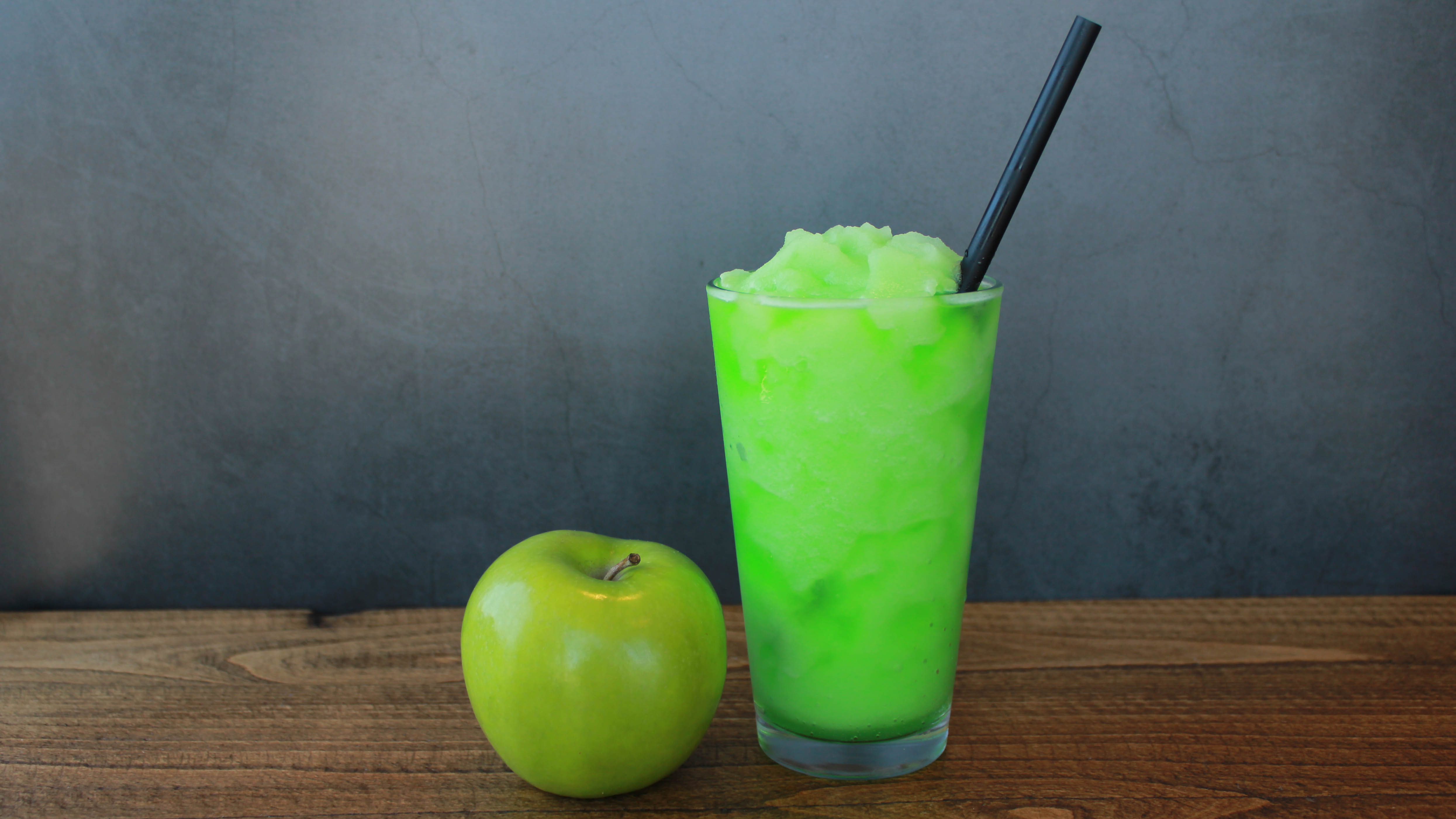 Order Green Apple- Ice Blended food online from China Garden store, Castro Valley on bringmethat.com