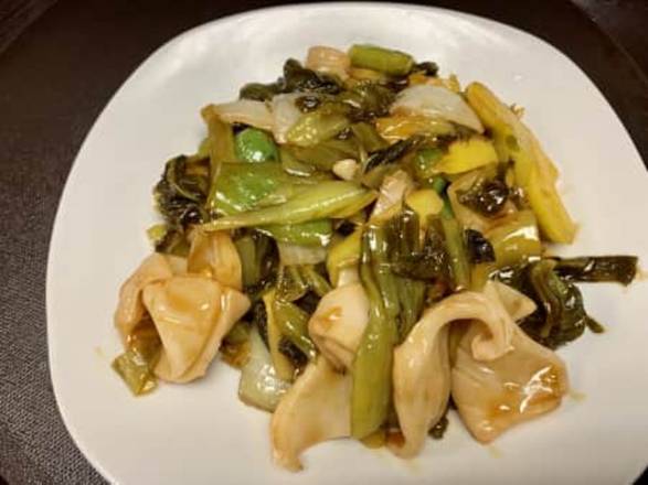 Order 酸菜鱿鱼 Sweet Sour Cabbage Squid food online from Golden Eagle Chinese store, Honolulu on bringmethat.com
