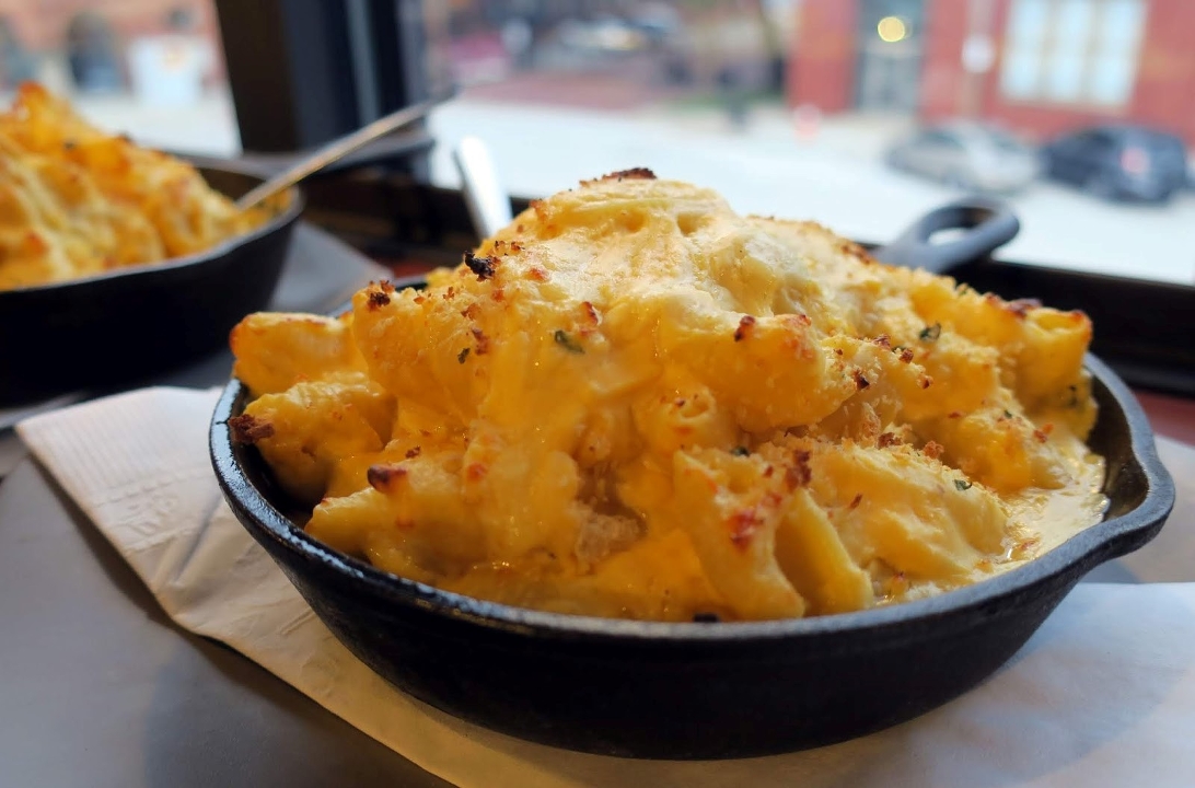 Order Mac and Cheese food online from Saucy Brew Works store, Detroit on bringmethat.com