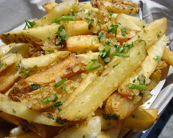 Order Garlic Fries food online from Zorbas Pizza store, Millbrae on bringmethat.com