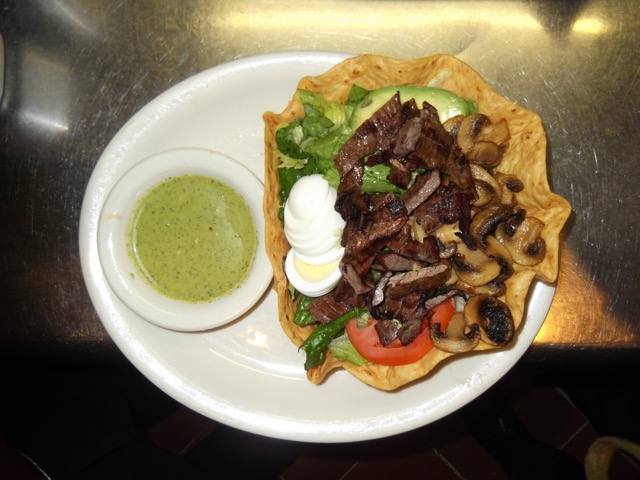 Order Fajita Salad food online from El Paraiso Mexican Grill store, Snohomish on bringmethat.com