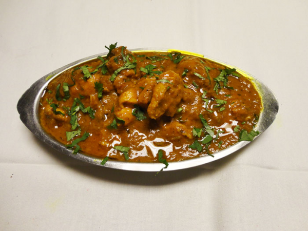 Order Chicken Curry food online from Mantra Indian Cuisine  store, Ontario on bringmethat.com